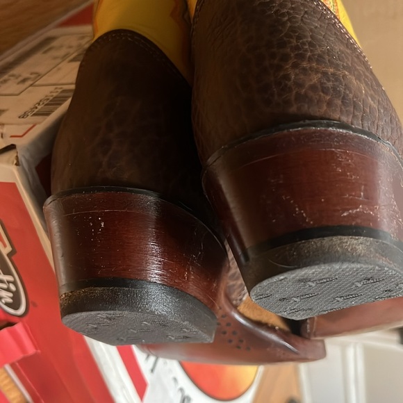 Justin Boots for men. Like new! Size 8.5 - Picture 11 of 11